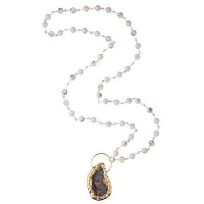 Semi Kostbare de Halsband Met de hand gemaakte Witte Bruine Kleur van de Tegenhangerturkoois Geparelde Ketting