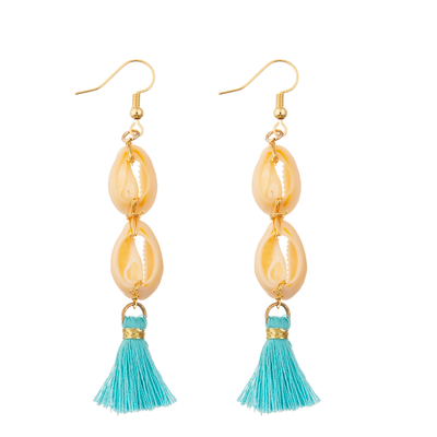 De rijstparels bengelen Leeswijzeroorringen om de Vrouwen van Parelshell enamel hoop earrings for