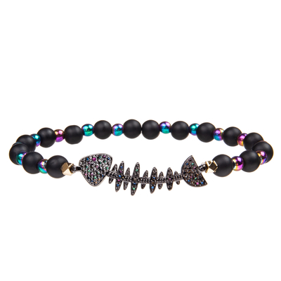 De met de hand gemaakte Zwarte die Galsteen parelt Armbanden met Goud Geplateerde Zircon-Tegenhanger worden geplaatst