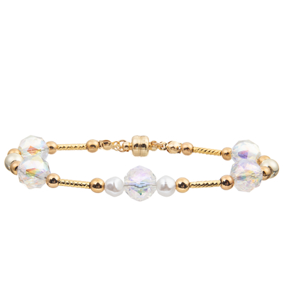 ZoetwaterdieParelarmband met 4 Kleuren Crystal Faceted Beads Magnetic Buckle wordt geplaatst