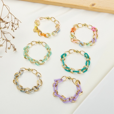 De Met de hand gemaakte Geparelde Armbanden van de harsketting 15g
