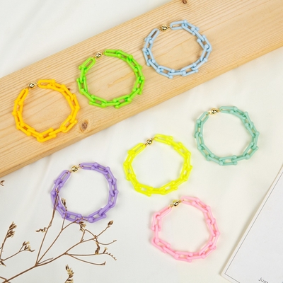 De Met de hand gemaakte Geparelde Armbanden van de harsketting 15g