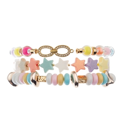 Van de Sterparels van het tienermeisje de Plastic Kleur van de de Armbandregenboog met Oneindige Metaalcharme