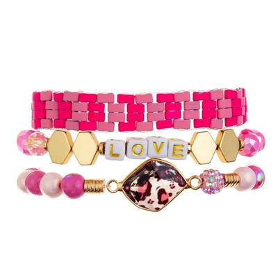 Pas van de de Parels Minimalistische Elastische Armband van de Liefdebrief Stapelbare Met de hand gemaakte Sierlijk aan