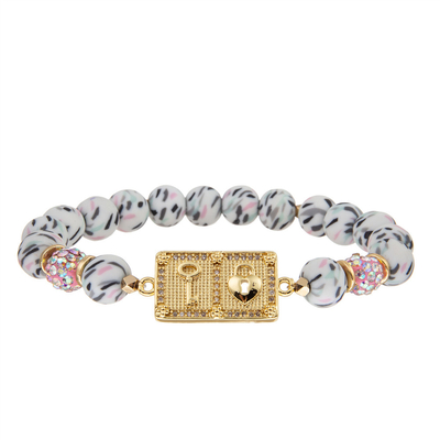 8mm de Zwarte Witte Armbanden van de Steenarmband met Goud Geplateerd Hart Gevormd Slot